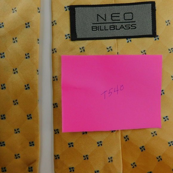Bill Blass Neo NWOT Yellow w/Blue Dots Silk T540 - Picture 4 of 4